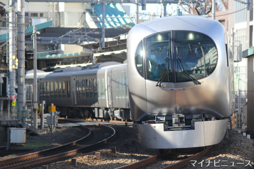 西武鉄道 ラビュー 系が夜間運行 雲海 星空観賞ツアー マイナビニュース