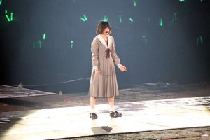 平手友梨奈、ソロ曲で5万人魅了! 欅坂46初の東京ドーム公演でラスト飾る