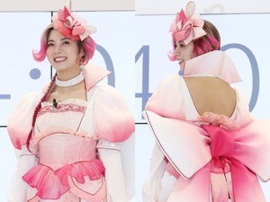 池田エライザ、美背中ざっくり“親指姫”姿で初イベント