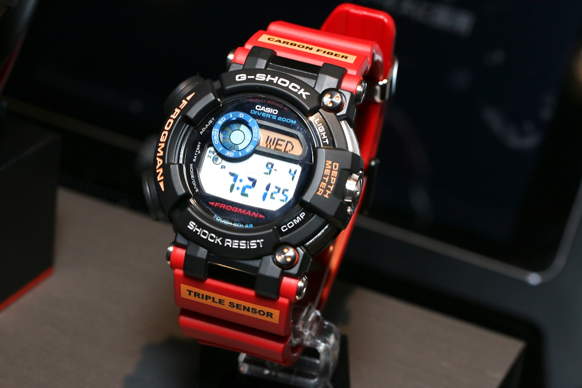 G Shock 南極調査rovに使われた Frogman のコラボモデル マイナビニュース