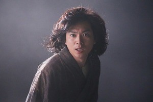 加藤シゲアキ『悪魔の手毬唄』で再び金田一耕助に「絶対面白くなる」