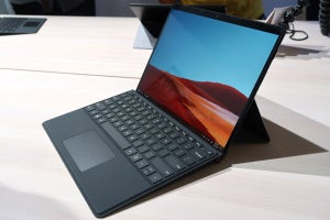 Surface Pro X実機レポート - ARMベースの独自CPU搭載、キーボードにペン収納のギミックが秀逸！