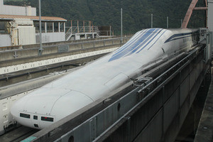 JR東海、山梨リニア実験線の走行試験を公開 - L0系で500km/h体験