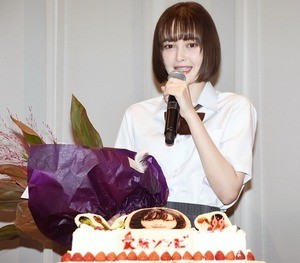 玉城ティナ、舞台上で突然の誕生日祝い「いい女優になっていければ」