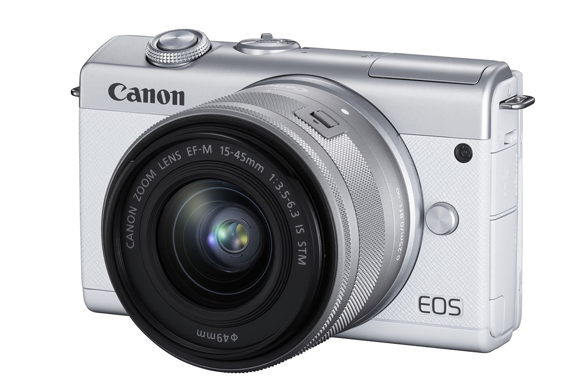 EOS M200