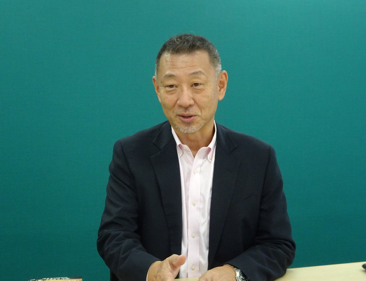 スターバックスCEOなどのキャリアを持つ岩田松雄氏が語る「理想のリーダー」とは（写真：マイナビニュース）