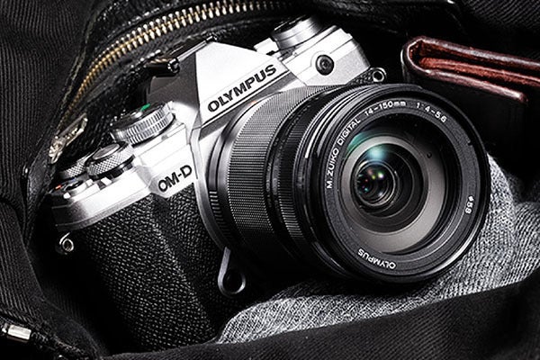 オリンパス「OM-D E-M5 III」発表、主要パーツはE-M1 IIと同じ | マイ