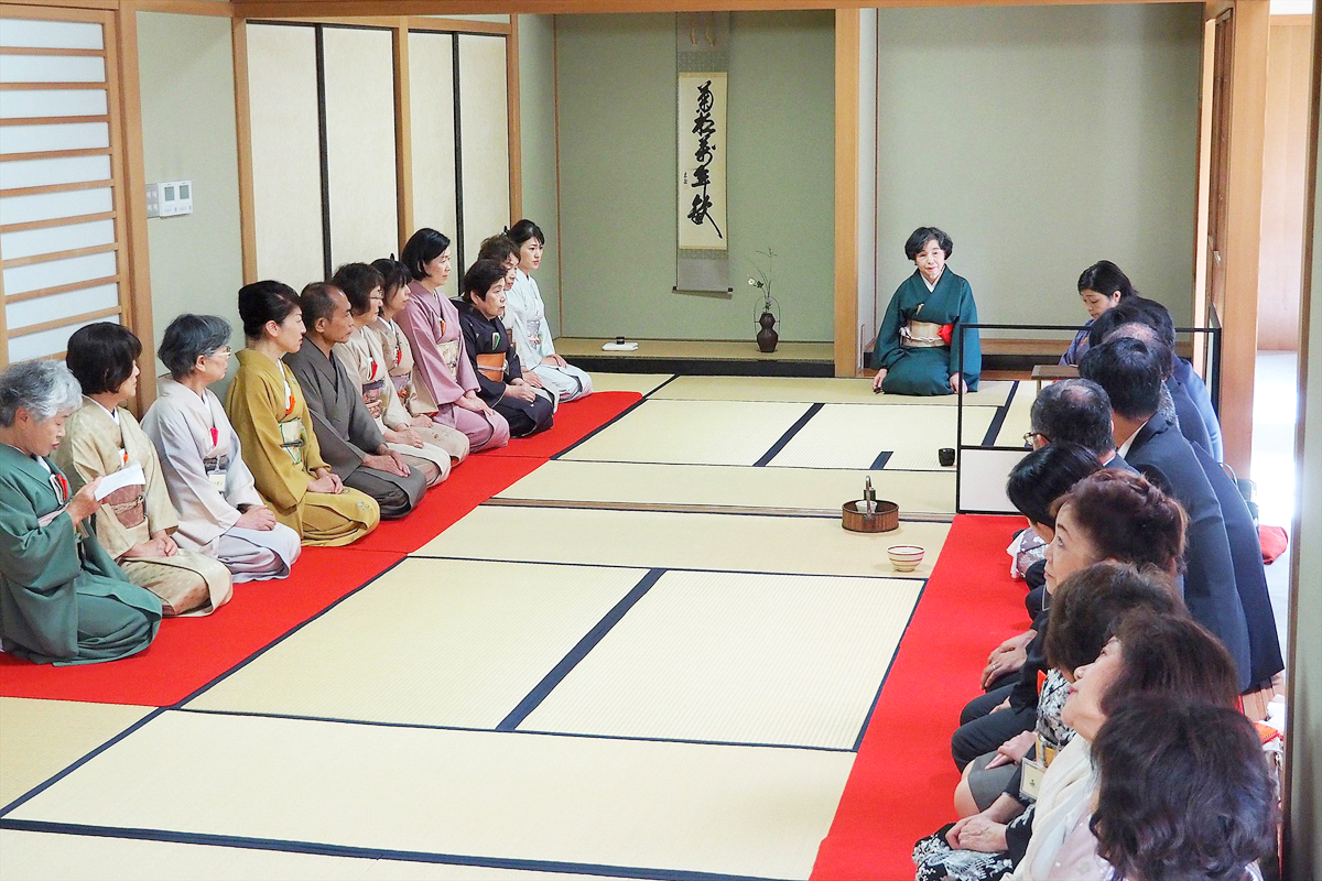 薄茶席は別邸で行われた