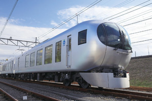 西武鉄道001系「ラビュー」2019年度グッドデザイン賞の金賞を受賞