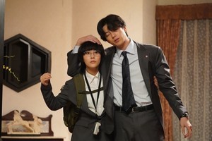 新田真剣佑、高畑充希の前で激しく酒を…『同期のサクラ』第5話