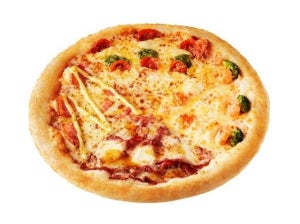 ピザハット、ミルフィーユ仕立てのローストビーフなど4つの味の贅沢ピザ新発売
