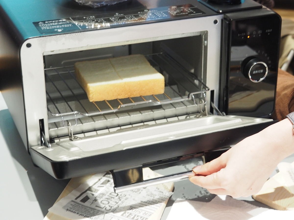 焼きたて生食パンの味を再現 うまい シャープのウォーターオーブン専用機 ヘルシオ グリエ マイナビニュース