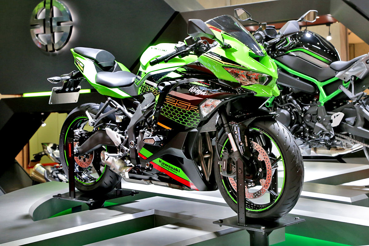 カワサキ「ニンジャ ZX-25R」