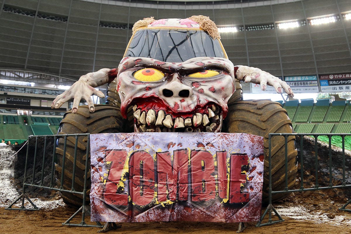 怪物トラックが日本襲来 大迫力の Monster Jam 観戦記その1 マイナビニュース