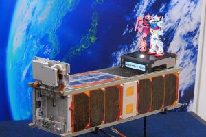 ガンダムとシャアザクが宇宙へ - 東京2020大会応援衛星「G-SATELLITE」完成