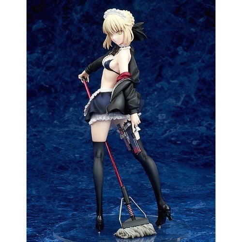 モップを片手に Fgo 水着姿のアルトリアがフィギュア化 マイナビニュース