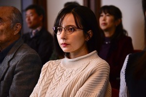 ベッキー、女優挑戦『悪魔の弁護人』は「人生を考えさせられる」