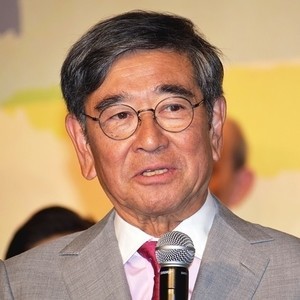 石坂浩二、生放送で涙…梅宮辰夫さん“最後の演技”で共演「私も悔しい」