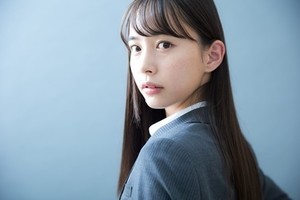 『仮面ライダーゼロワン』凛々しい女性ライダー役で話題の井桁弘恵「私も唯阿に振り回されてます」