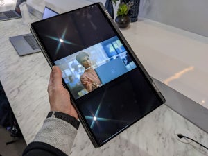 米デル 超狭額縁な新Latitude、バッテリ30時間で5Gも積める「Latitude 9510」 - CES 2020