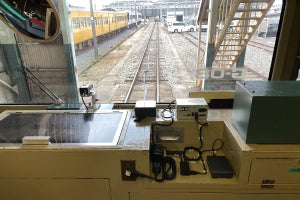 JR西日本、踏切の特殊信号発光機検知を支援するシステムを試験導入