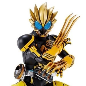 『仮面ライダーオーズ』ラトラーターコンボが真骨彫に登場、トラクローのアクションも忠実再現