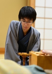 千田翔太七段が棋戦初優勝！　藤井聡太七段は３連覇ならず