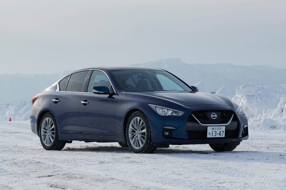 雪上で本領発揮 日産 スカイライン の性能を試した マイナビニュース