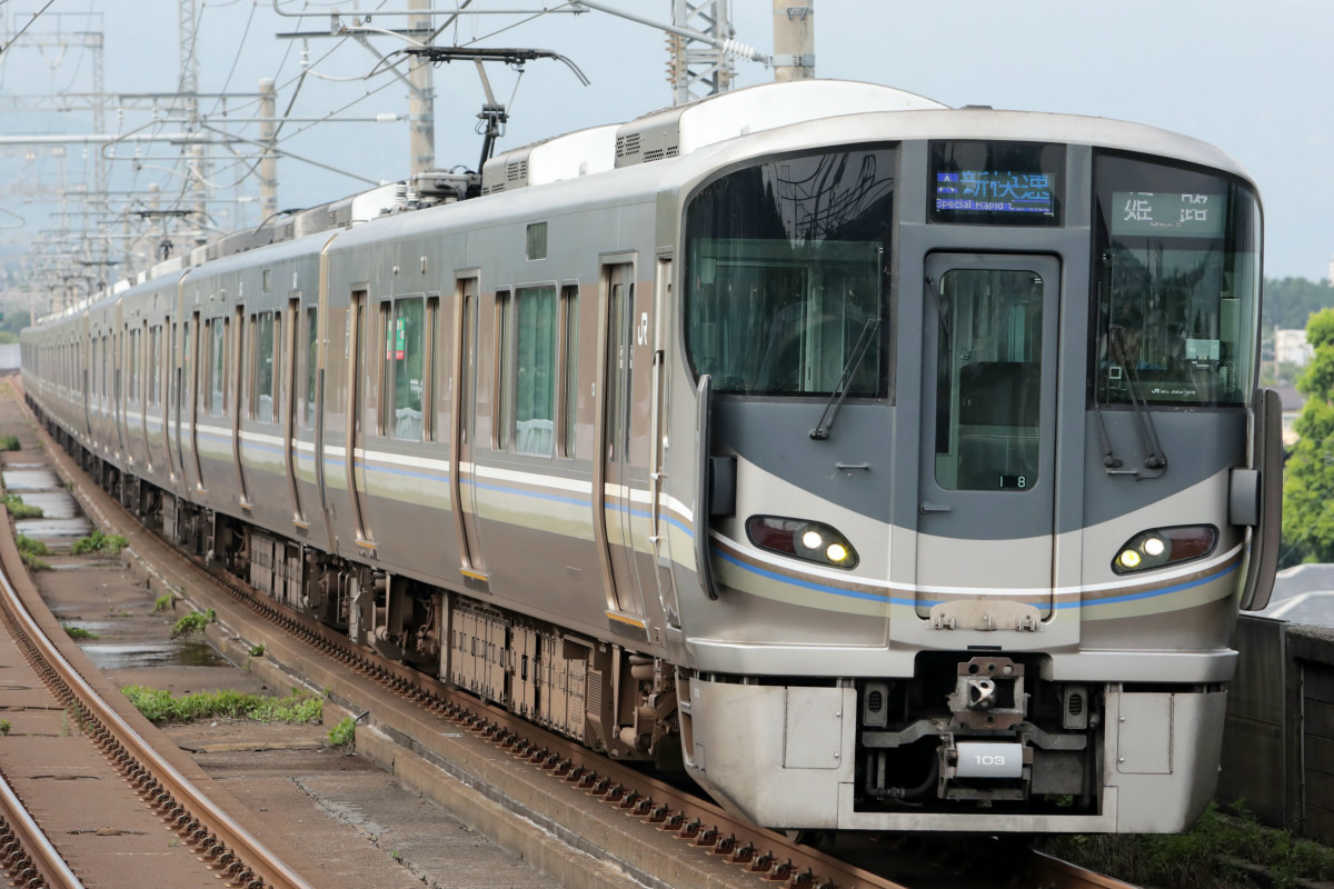 JR西日本225系、JR京都線・JR神戸線等に144両投入 - 201系は引退