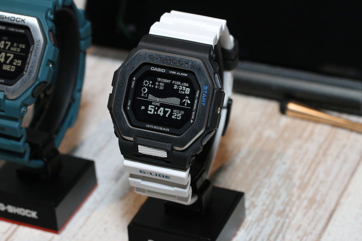 初回特典付 カシオ ソーラー 電波 腕時計 Casio 時計 G ショック Gスクワッド G Shock G Squad メンズ かっこいい Gbd H1000 4a1jr 人気 おすすめ おしゃれ ブランド ウレタン ジーショック カジュアル アウトドア スポーツ 防水 社会人 大人 彼氏 夫 誕生日 記念日