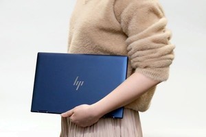 「HP Elite Dragonfly」レビュー - 1kg切りの13.3型2in1モバイルPC