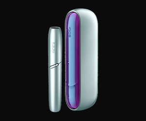 IQOS 3 DUOに夏限定カラー登場! 爽やかなアクアブルーが目を引く「涼