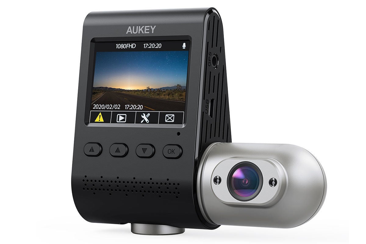 室内と後方の撮影が切り替えられる2カメラ式のドライブレコーダー Aukey マイナビニュース