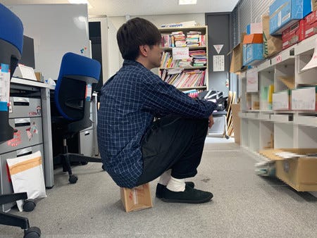 東京都がおすすめする ダンボール箱を使った椅子の作り方 に注目 意外とカンタンだけど強度は 編集部で作ってみた マイナビニュース