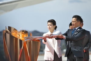 トラブル乗り越え、東京2020オリンピック聖火が日本へ到着