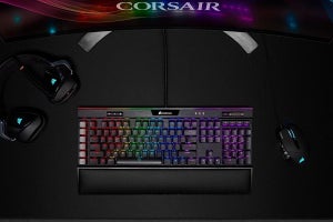 CORSAIR、幅約1.2ｍの特大ゲーミングマウスパッド