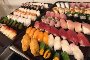 五反田の「SAKEおかわり」、3,980円で寿司食べ放題日本酒飲み放題を開催