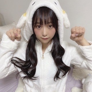 グラビアアイドル 真島なおみがサンリオ こぎみゅん コスプレで太ももあらわ マイナビニュース