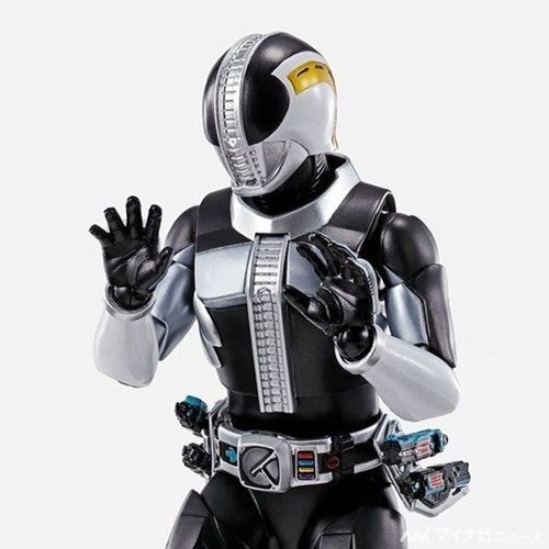 仮面ライダー電王』プラットフォームが真骨彫製法で立体化、劇中ポーズ