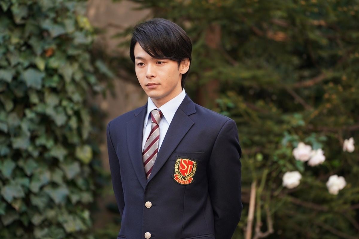 中村倫也のブレザー制服衣装にこだわり「コスプレっぽくない」 | マイ