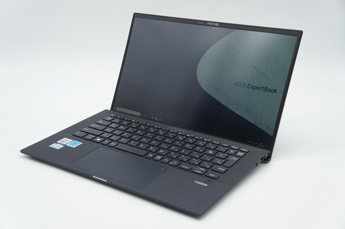 ASUSTeK「ASUS ExpertBook B9 B9450FA-BM0295TS」。実売価格は税込22万円前後