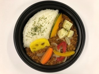 ベジタリアン　大豆のお肉　キーマカレー