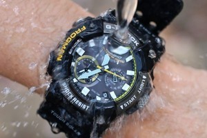 G-SHOCK FROGMANの新作、ボルネオ虹蛙をテーマにした異色の「カエル ...