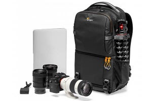Lowepro、スリングタイプのカメラバッグなど3製品を発表