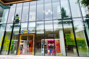 原宿駅前に「IKEA原宿」がオープン! 世界初のコンビニも登場