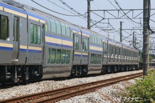 JR東日本E系、横須賀線・総武快速線用の新造車両が高崎線を走行