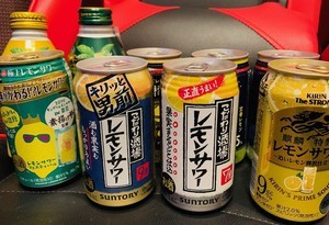 家飲みで各社の「人気レモンサワー」を飲みくらべてイイ気分