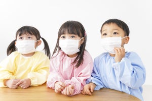 子供のマスクは熱中症のリスク増! 対策や気をつけたい症状を小児科医が解説