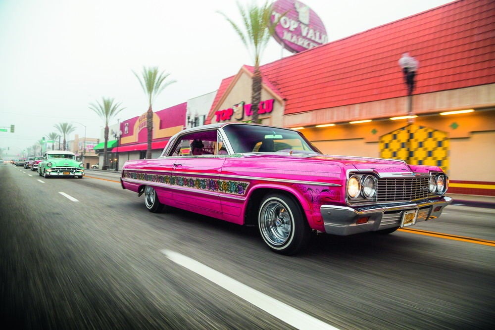 ド派手 ピンクだらけの世界一有名なカスタムカー 作られた目的とは マイナビニュース