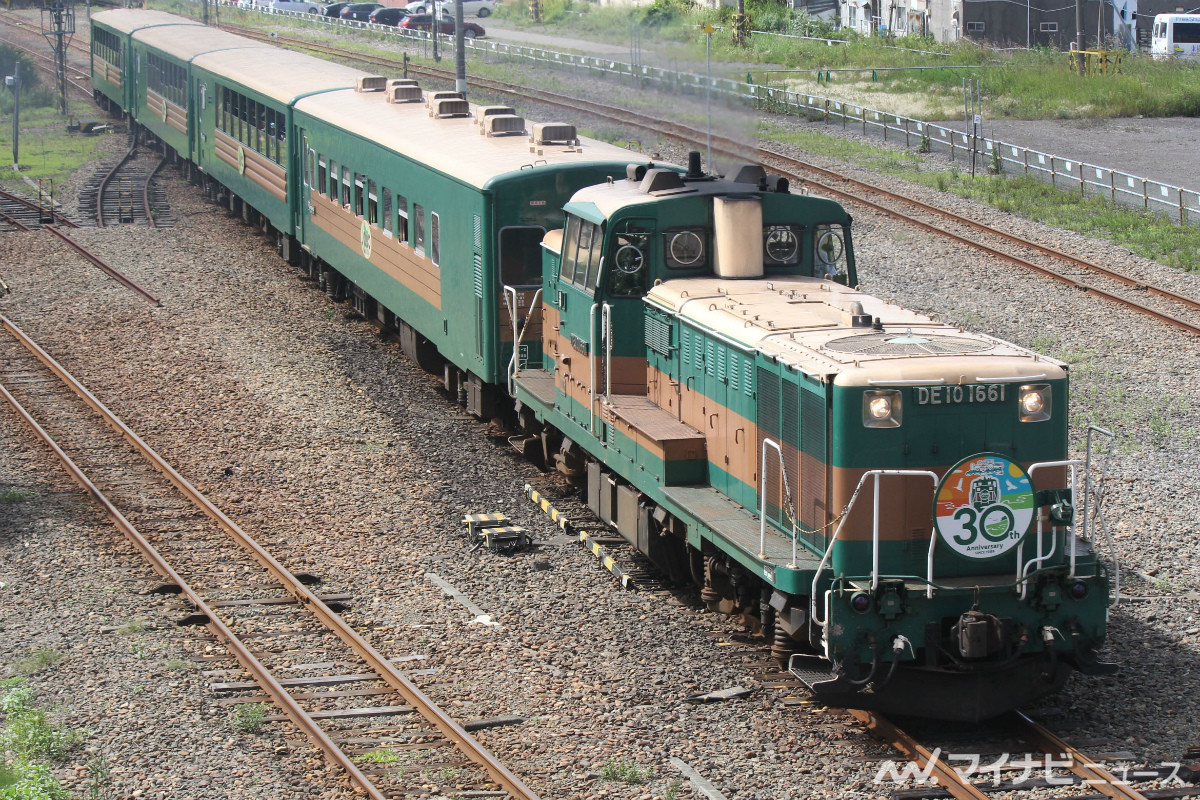 Jr北海道 くしろ湿原ノロッコ号 今年度から車掌制服リニューアル マイナビニュース